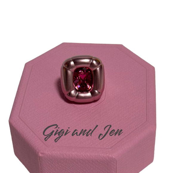 Swarovski Dulcis cocktail ring Cushion cut, Pink  58 / 8 USA - Picture 1 of 6